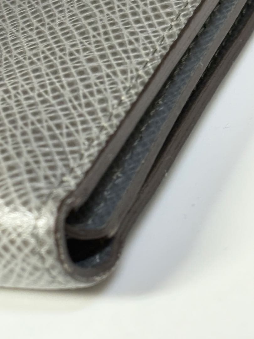 ルイヴィトン　タイガ　パスケース付　二つ折　財布　グレー