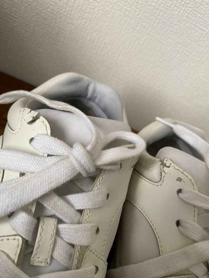 CHANEL ホワイトスニーカー　箱あり