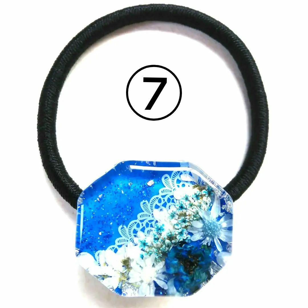 ヘアゴム レジン オーバル型 天然石レッドジェイドとミニミニ薔薇と蝶々