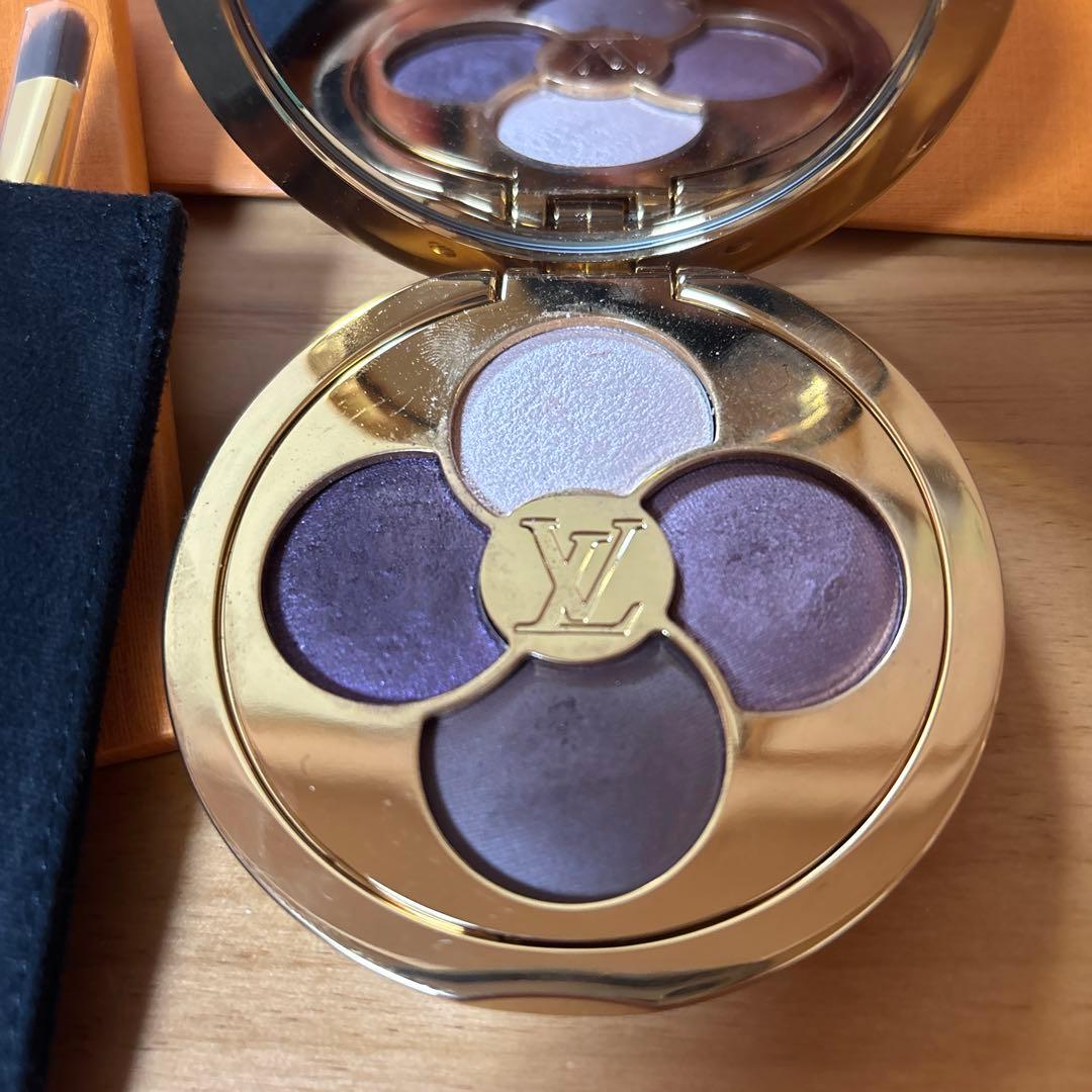ルイヴィトン　アイシャドウ　LVオンブル450