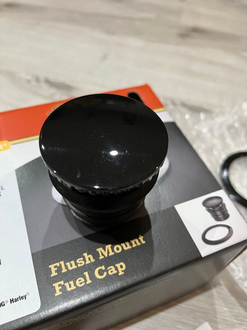 フラッシュマウント フューエルキャップ 7.9L17Lハーレー純正 ブラック