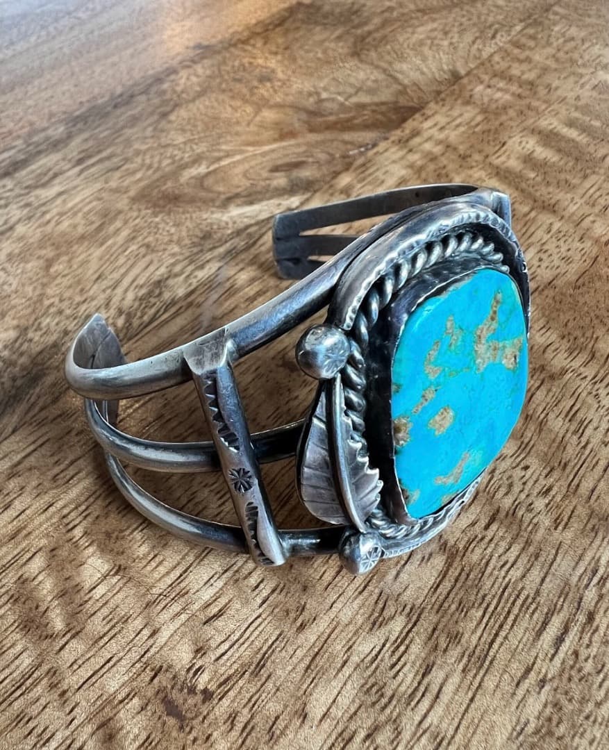 【ナバホ族】ヴィンテージ ターコイズ バングル インディアンジュエリー