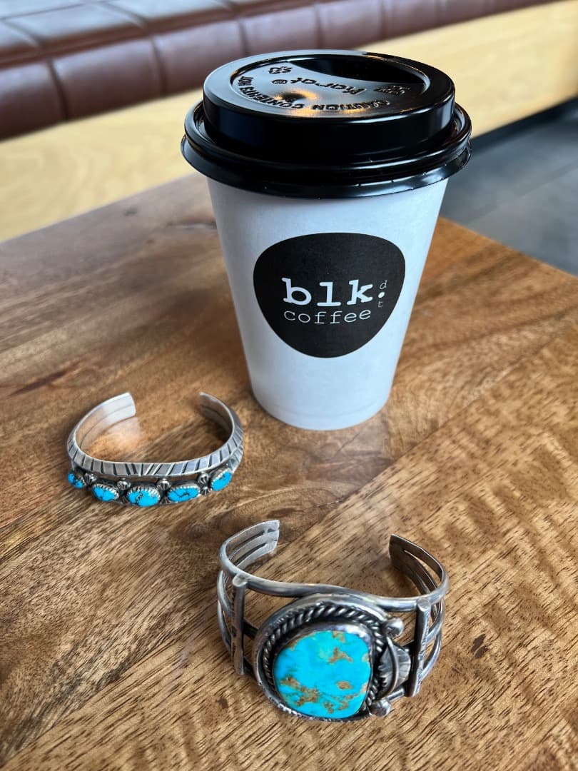 【ナバホ族】ヴィンテージ ターコイズ バングル インディアンジュエリー