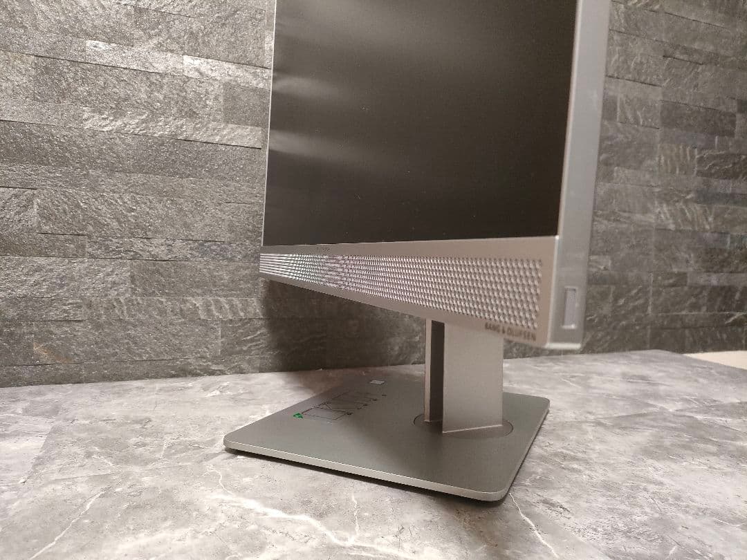 美品 HP EliteOne 24型 corei5 第９世代 新品SSD メモリ