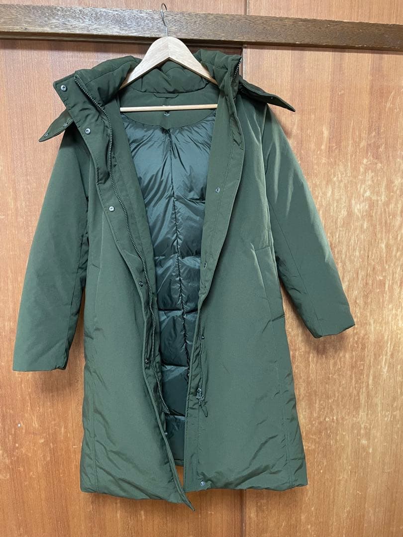 ハイブリッドダウンウルトラウォームロングコート　オリーブ　Lサイズ