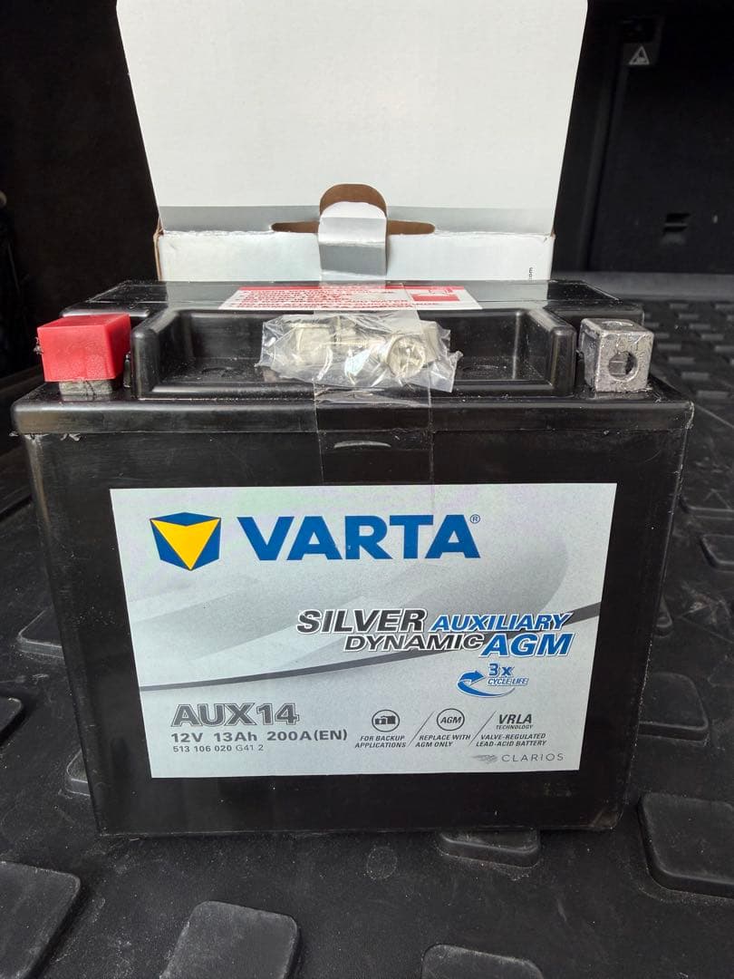 VARTA AUX14 12V 13Ah AGMバッテリー
