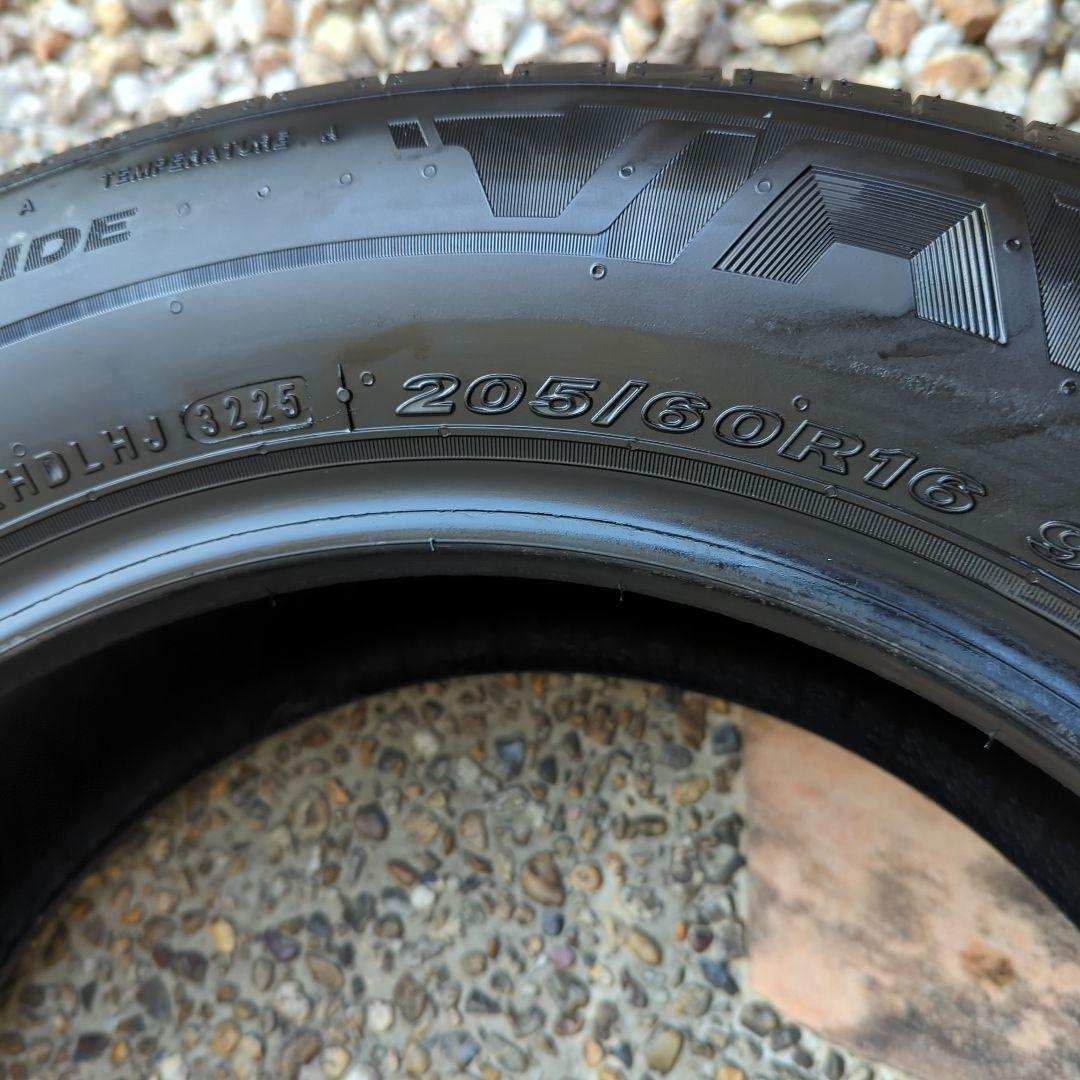 25年製シトロエンベルランゴロング標準タイヤ16インチ205/60R16