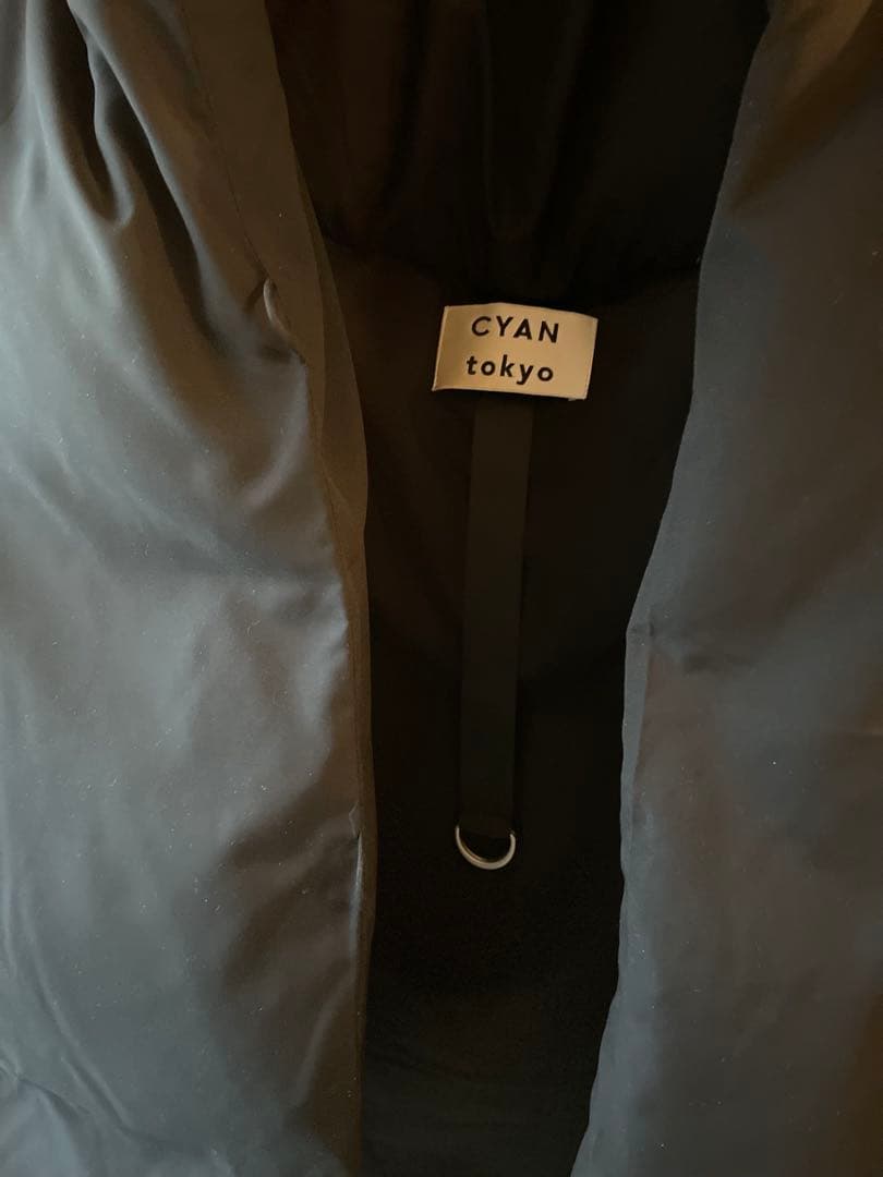 今期もの／cyan tokyo シアン ストールライクダウンベスト／ブラック