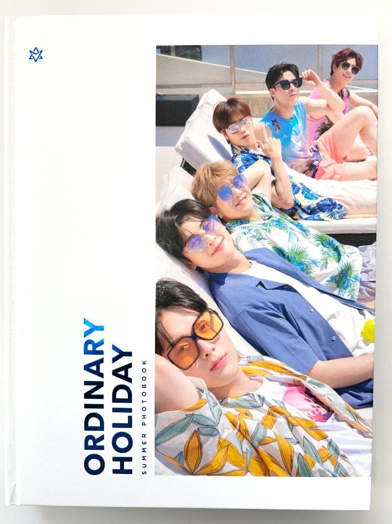 ASTRO ORDINARY HOLIDAY 写真集 日本版（G437）