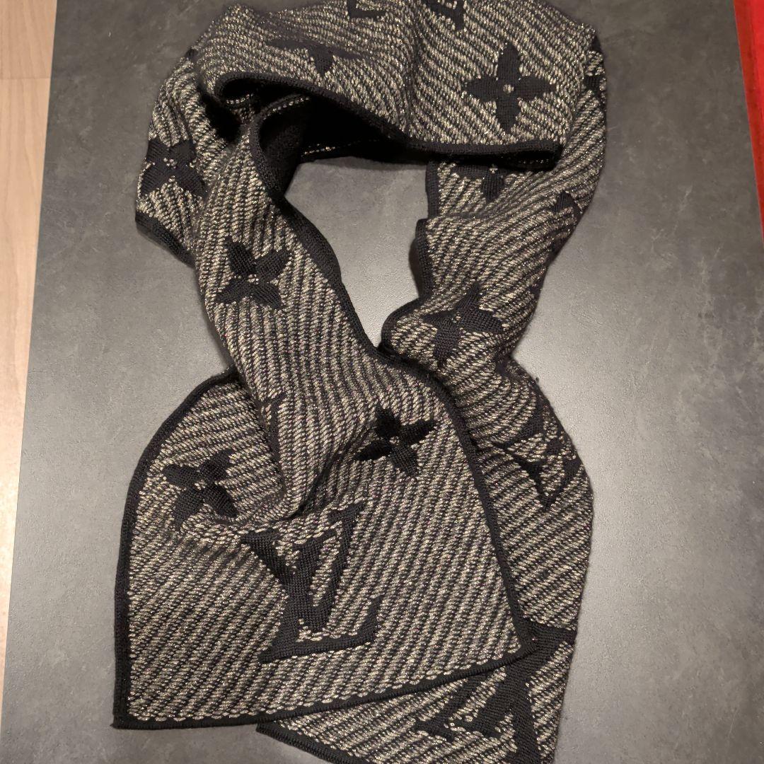 LOUIS VUITTON マフラー ブラック/ゴールドラメ