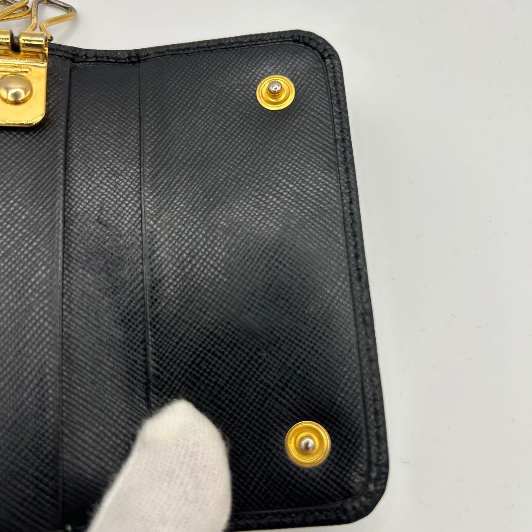 PRADA 6連キーケース　サフィアーノ　レザー　黒　金ロゴ