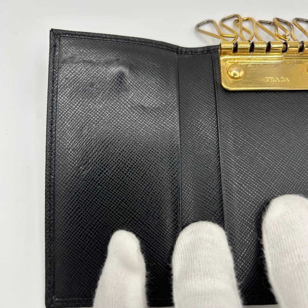 PRADA 6連キーケース　サフィアーノ　レザー　黒　金ロゴ