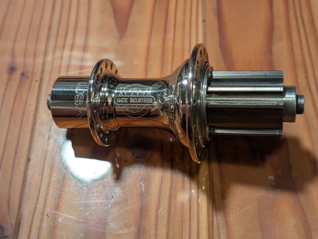 White Industries T11 ハブ　カンパフリー　32H　130mm