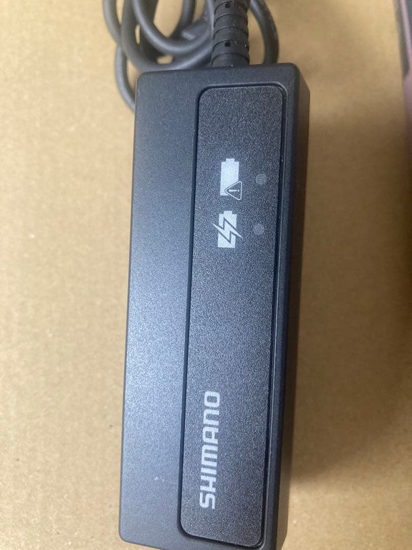 シマノ di2 バッテリー dn110 充電器