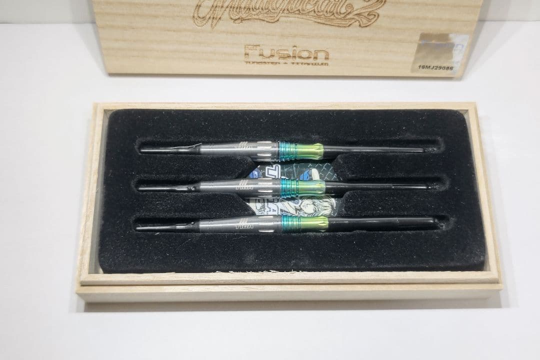 新品 TIGA Magical2 Fusion ティガ マジカル2 ダーツ