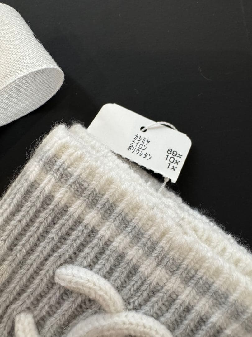 新品、未使用CHANEL リブ編み ソックス　グレー