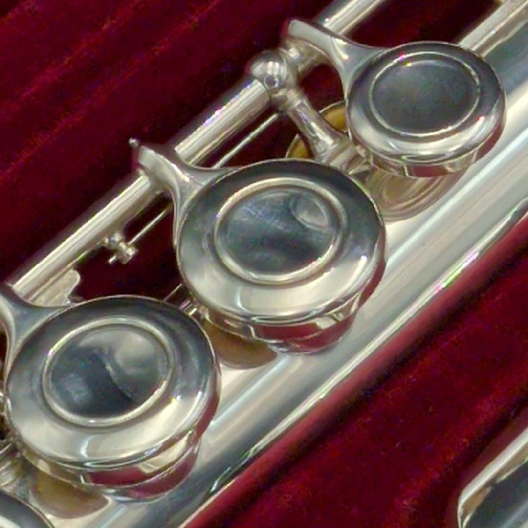 フルート　調整済　美品　ヤマハYFL211SⅡ（Eメカ銀メッキ仕様）