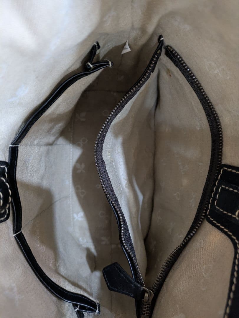 【美品】ゲンテン　ディズニーコラボ　トートバッグ　ミッキー＆ミニーチャーム付き