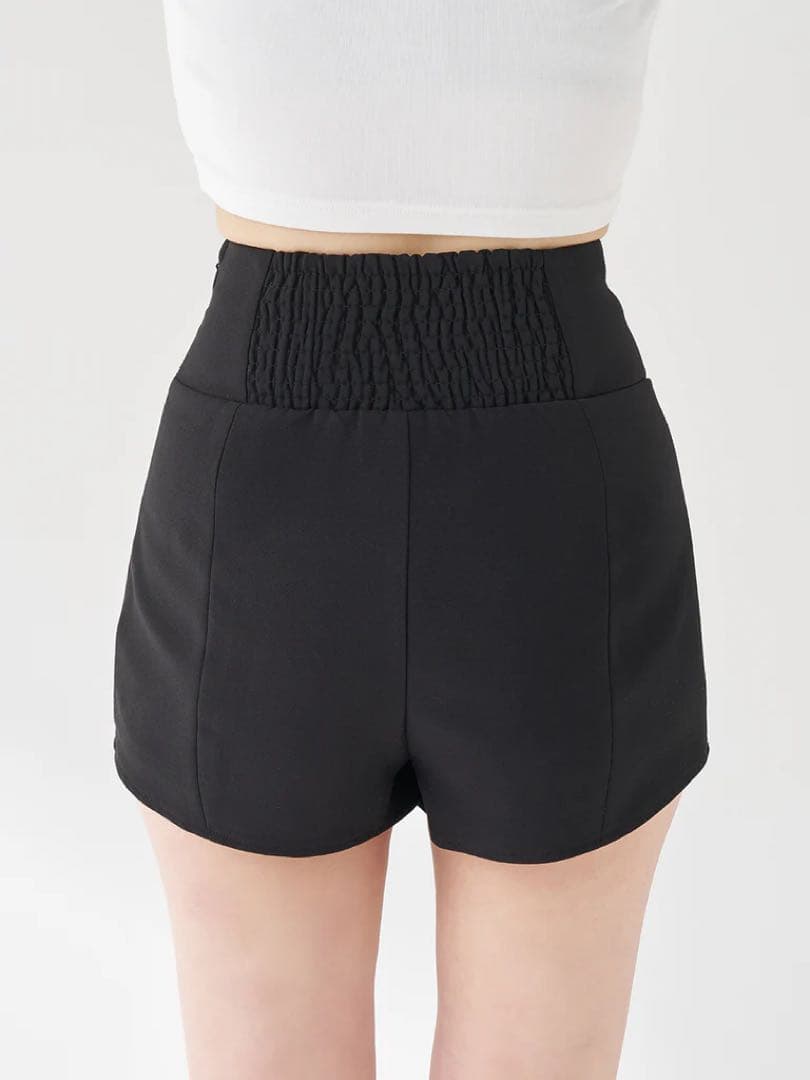 新品タグ付 美シルエットショートパンツ ブラック フリー ダーリッチ