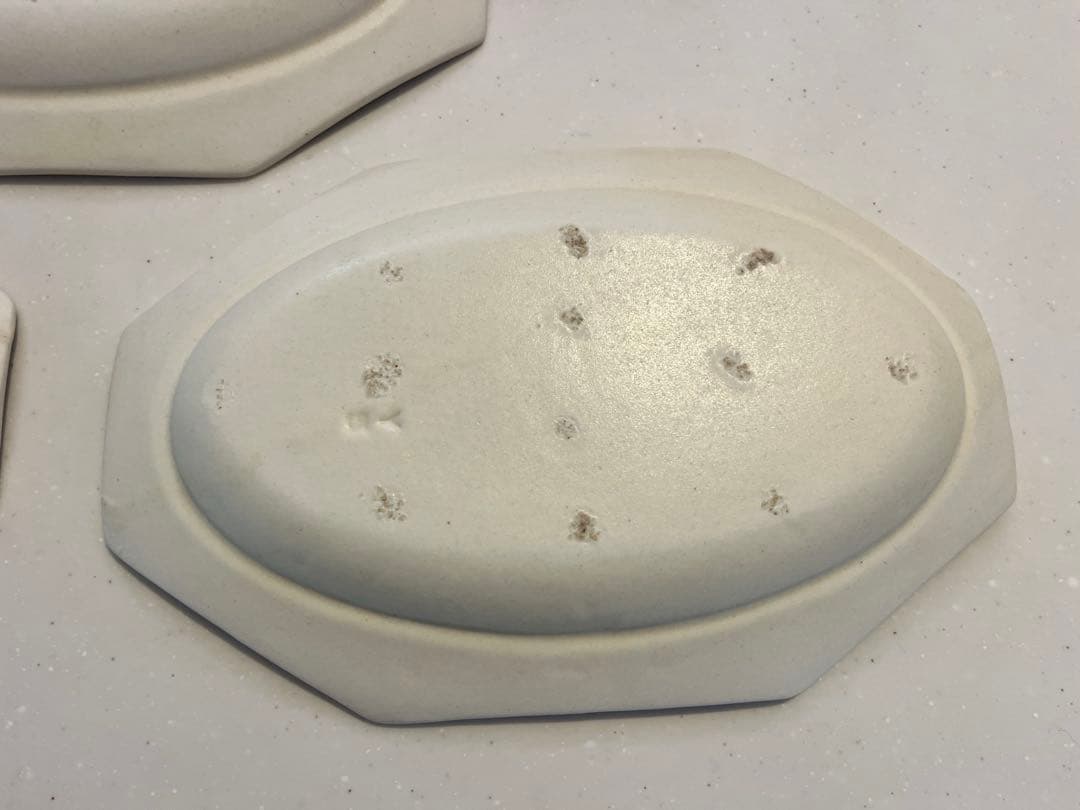 岡田直人　八角形クリーム色皿3枚セット