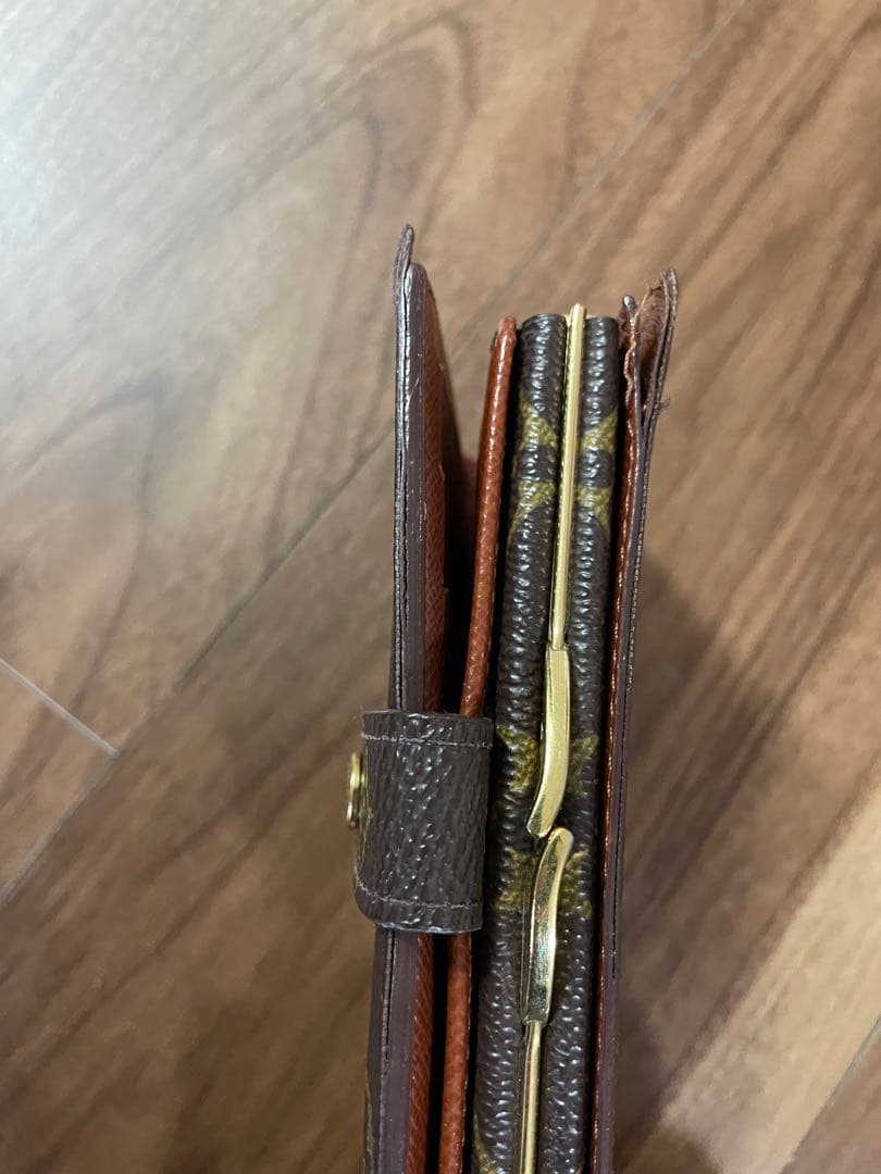 LOUIS VUITTONモノグラム ポルトフォイユ ヴィエノワ ゴールド