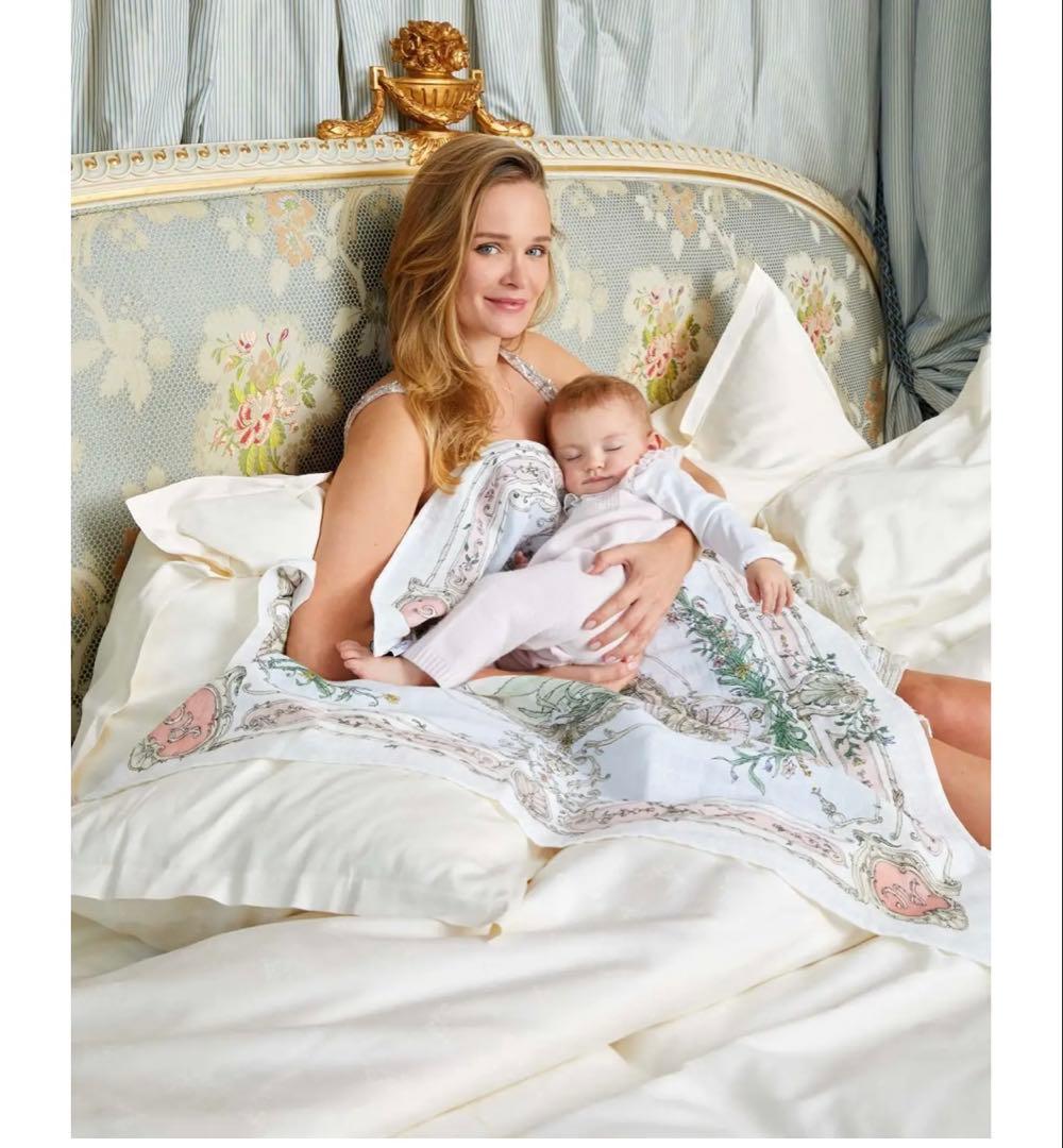 Atelier Choux Carré - Tapestry Original