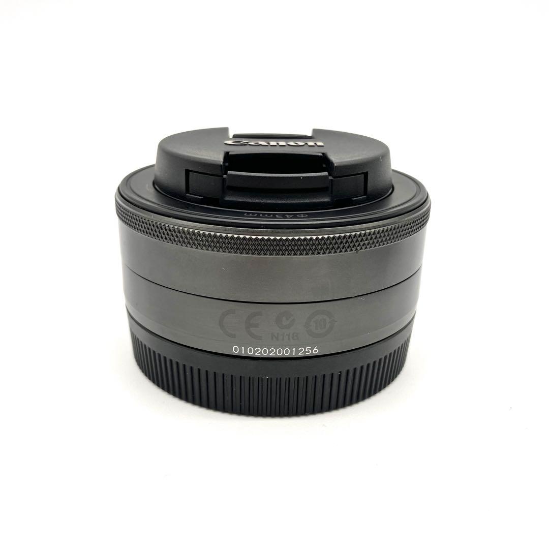 Canon EF-M 22mm F2 STM 単焦点レンズ　ブラック