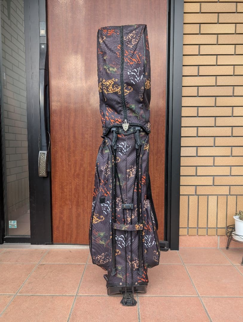 ダンスウィスドラゴン　 スタンド型ゴルフ　キャディバッグ