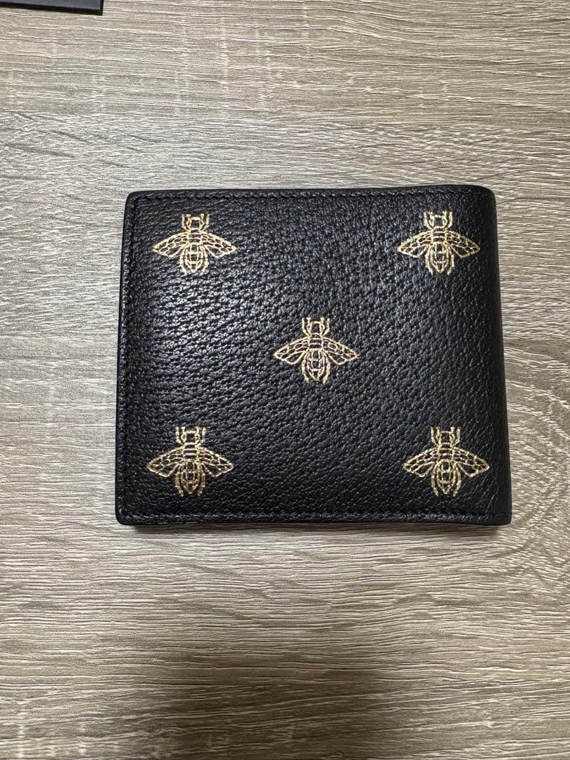 GUCCI グッチ　二つ折り財布　アニマリエ　蜂　スター　黒