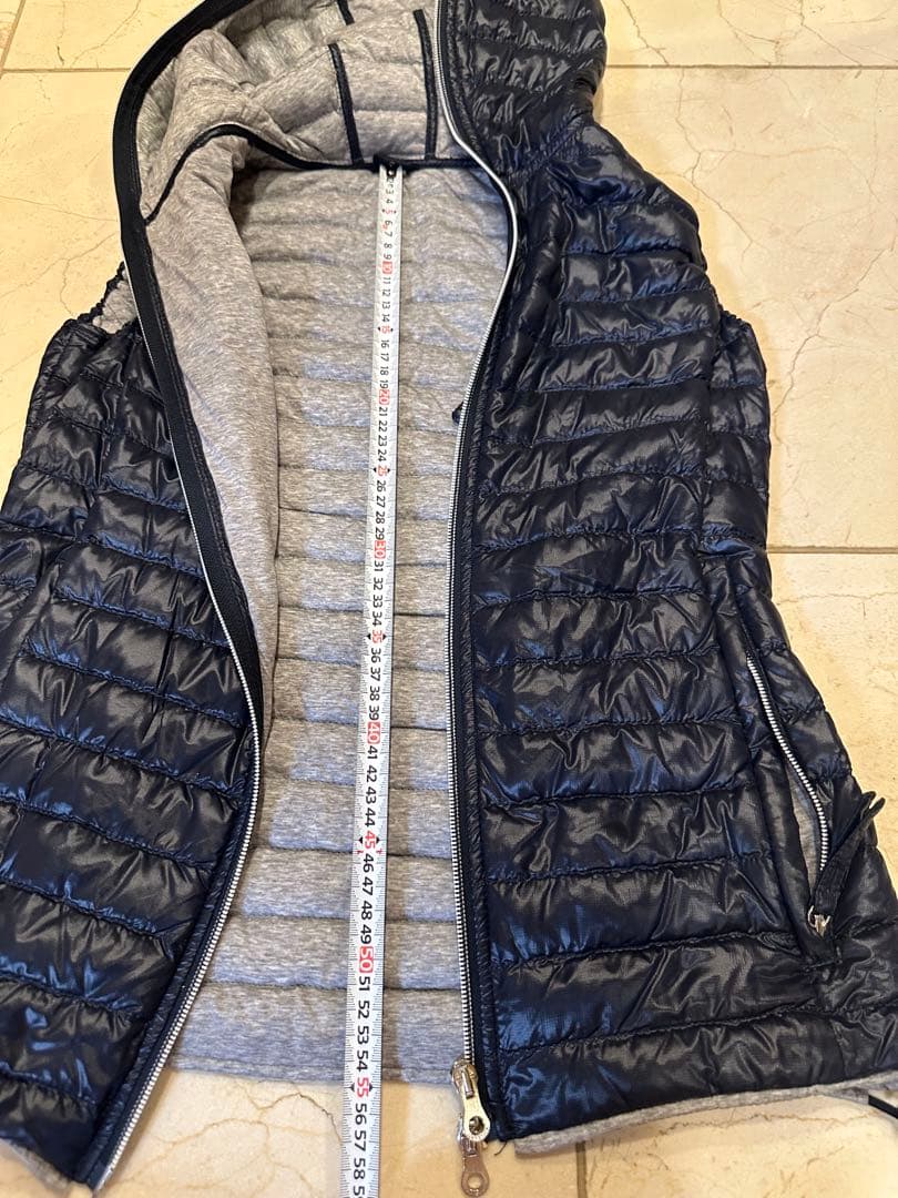 Duvetica フード付きダウンベスト ネイビー