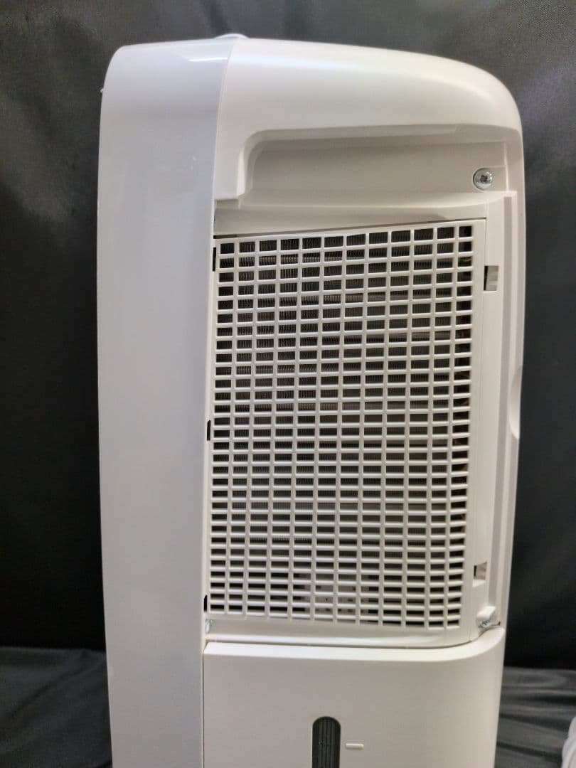 SHARP 除湿機 CM-P100-ｗ 2023年製 M2603