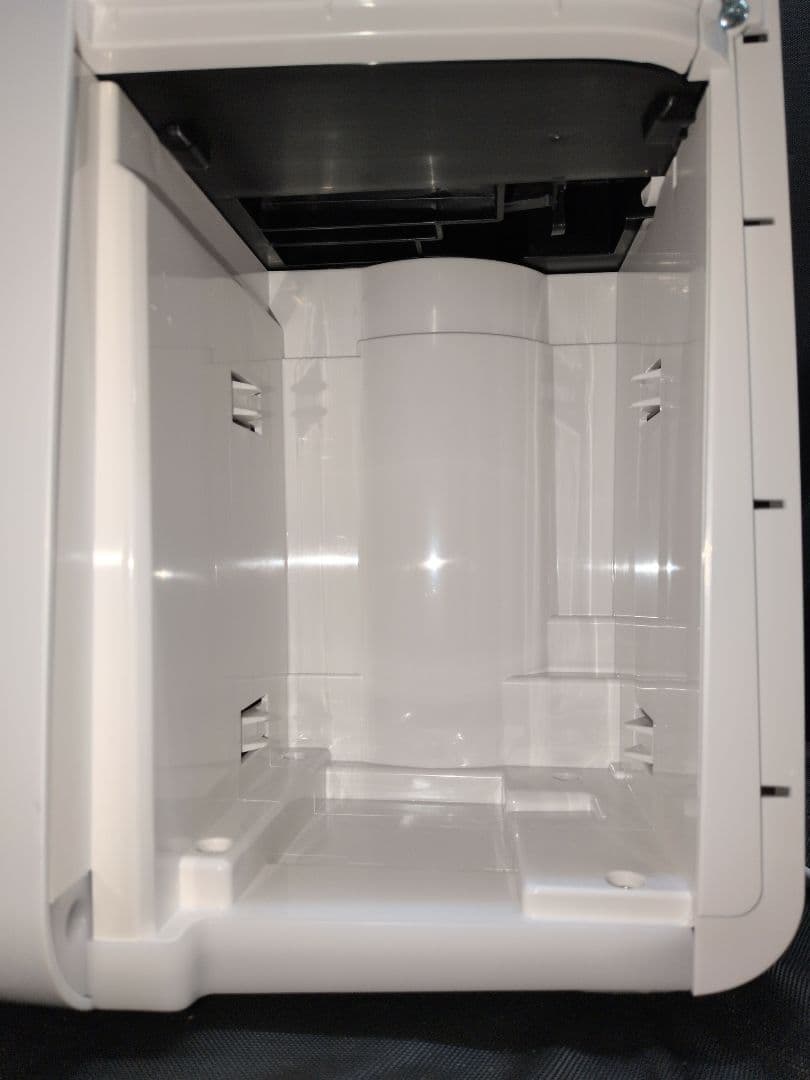 SHARP 除湿機 CM-P100-ｗ 2023年製 M2603