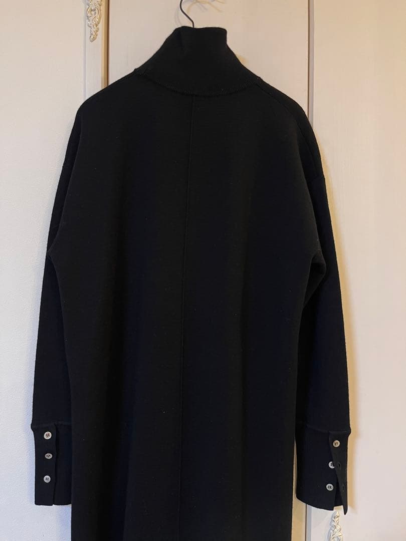 黒 ニットワンピース タートルネック