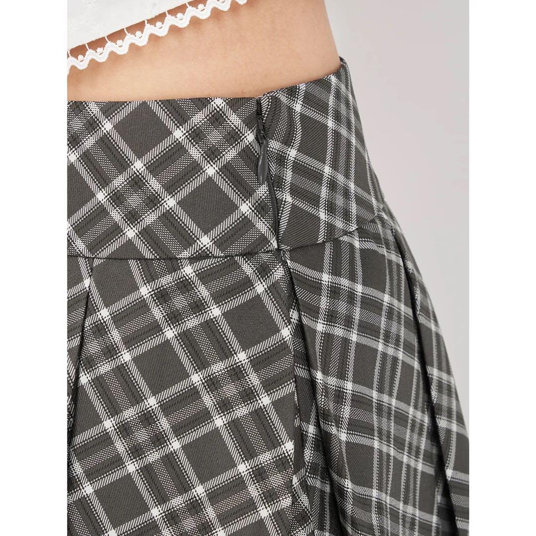 新品タグ付き ダーリッチ チェックスカートライクショートパンツ S グレー