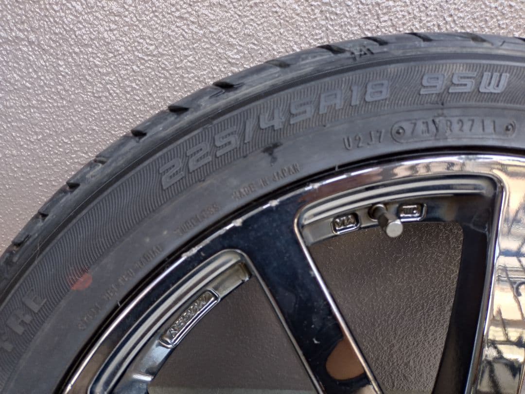 【無限】NR 18㌅アルミホイール　ブラックメタル　タイヤ、盗難防止ナット付き