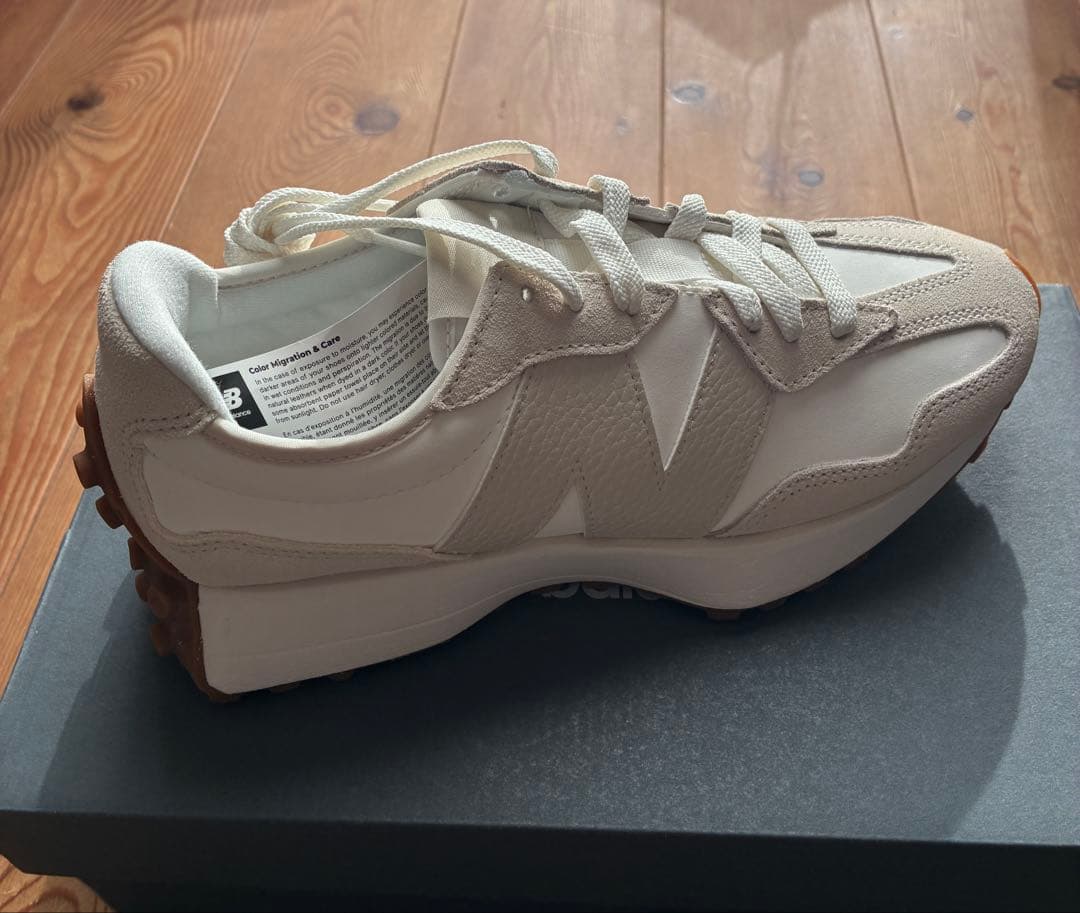 ニューバランス WS327NKD ホワイト