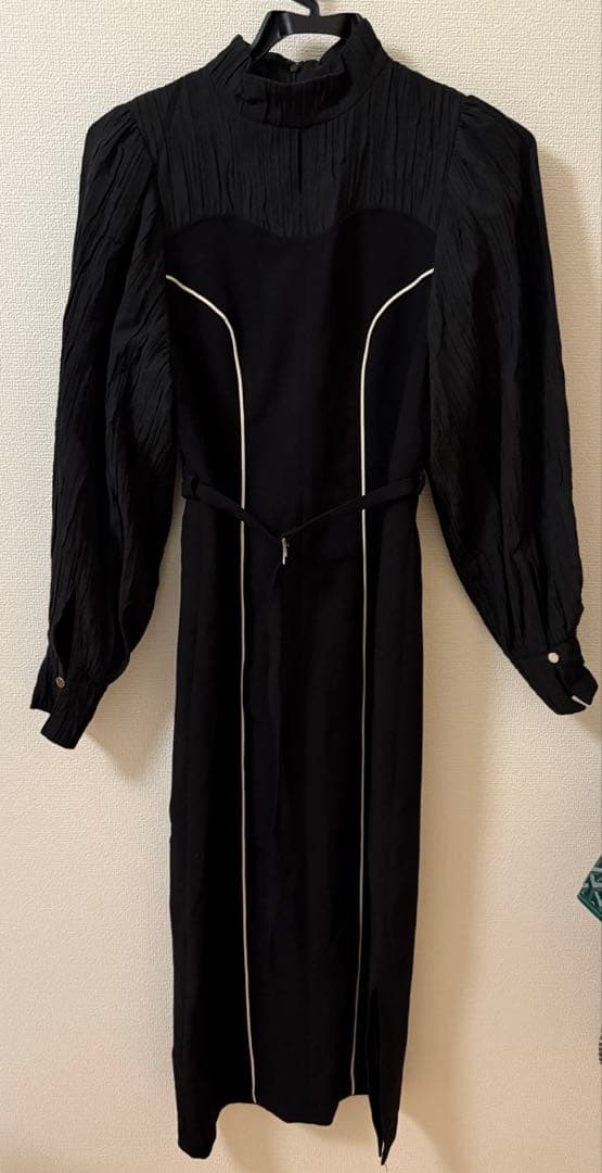 【超美品】UNITED TOKYO ギルティーストライプタイトワンピースサイズ1