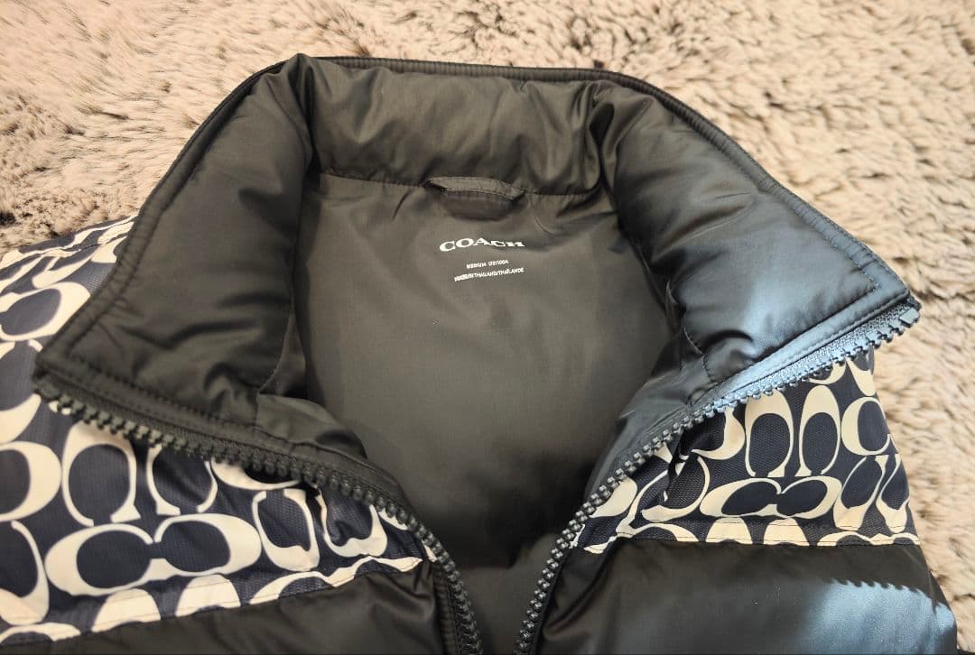 COACH ダウンジャケット ダウンベスト ベスト650フィルパワー 黒/白