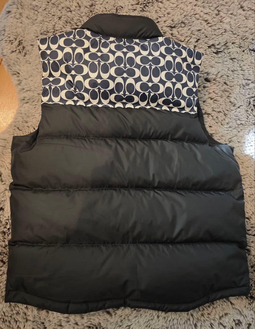 COACH ダウンジャケット ダウンベスト ベスト650フィルパワー 黒/白