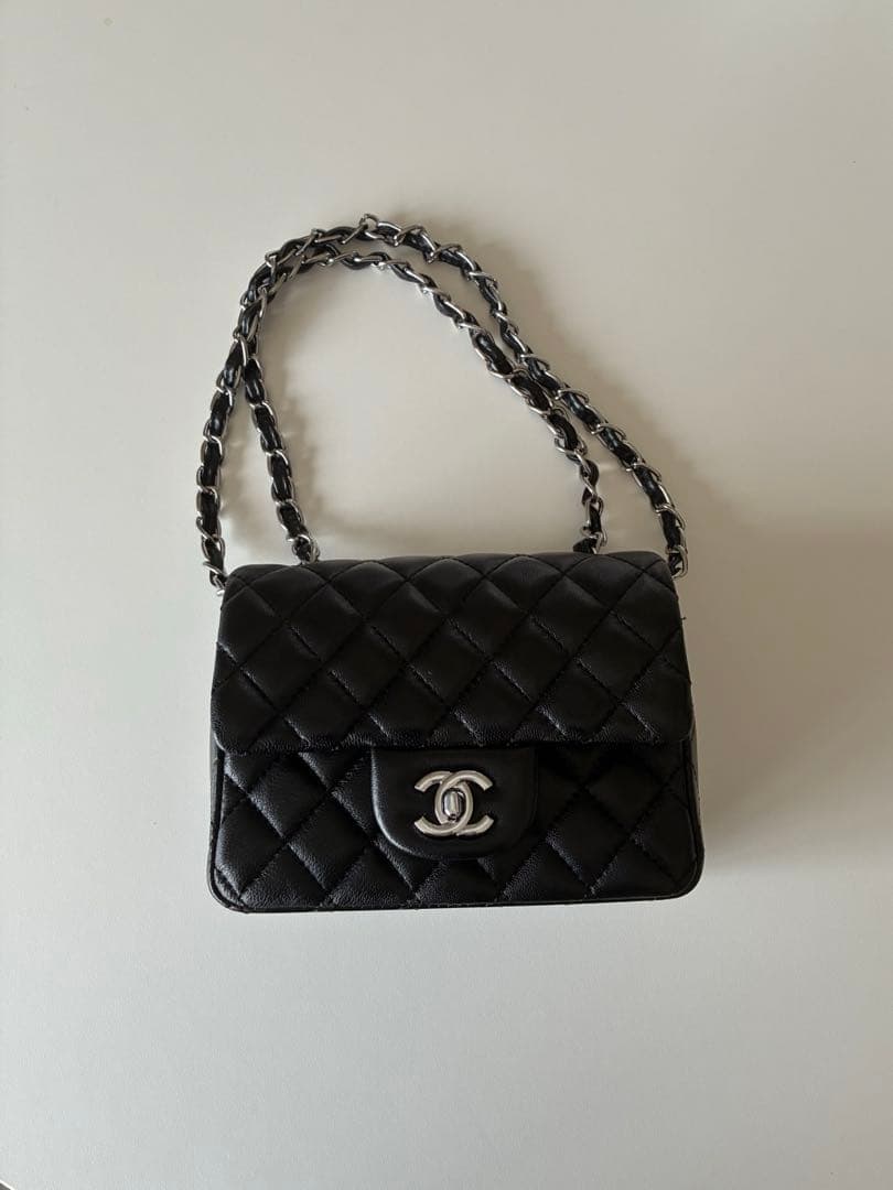 チェーンバッグ 黒色 中古