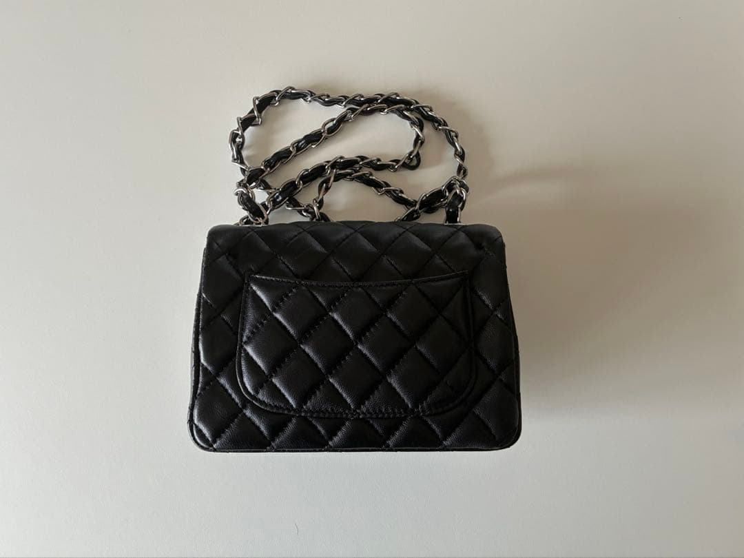 チェーンバッグ 黒色 中古