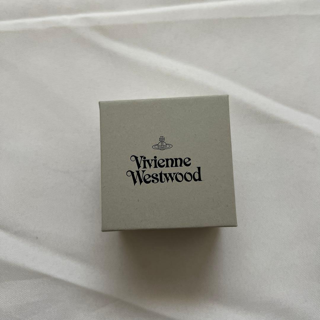 本日限りのお値下げ！Vivienne Westwood ピアス　片方　新品未使用