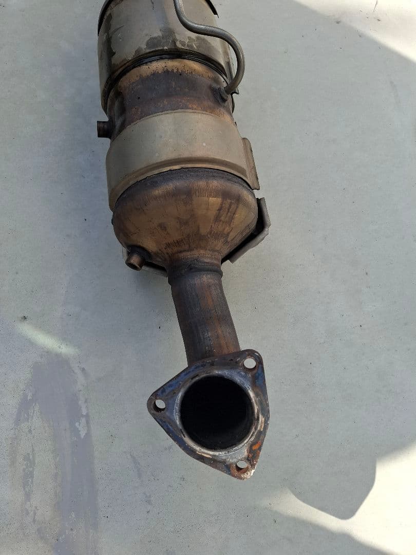 200系　ハイエース　触媒　DPF