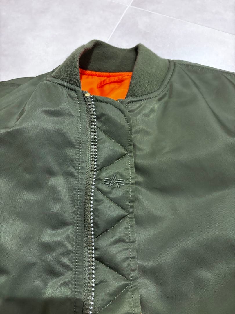 AVIREX Alpha Industries MA-1 フライトジャケット