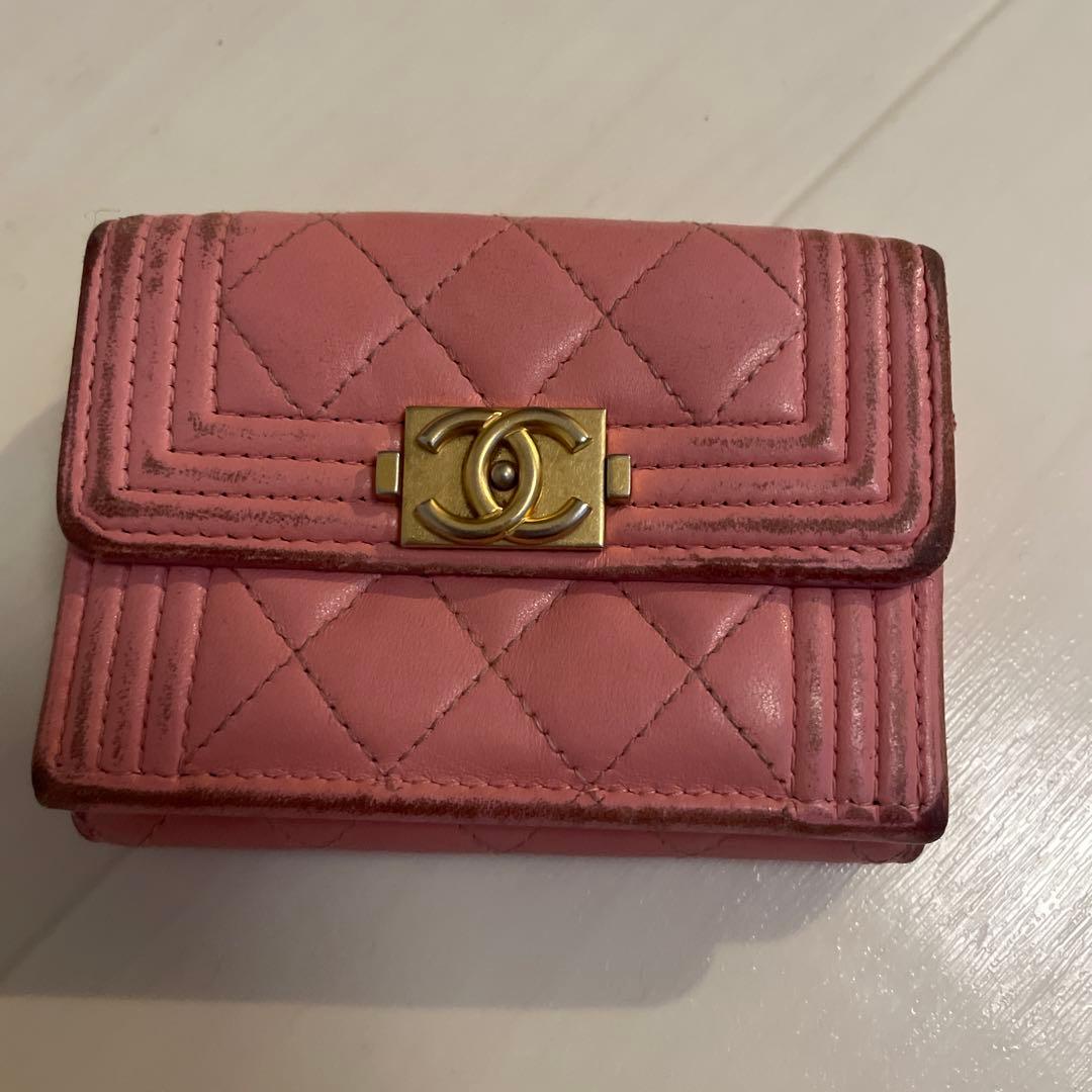 CHANEL ピンク 三つ折り財布