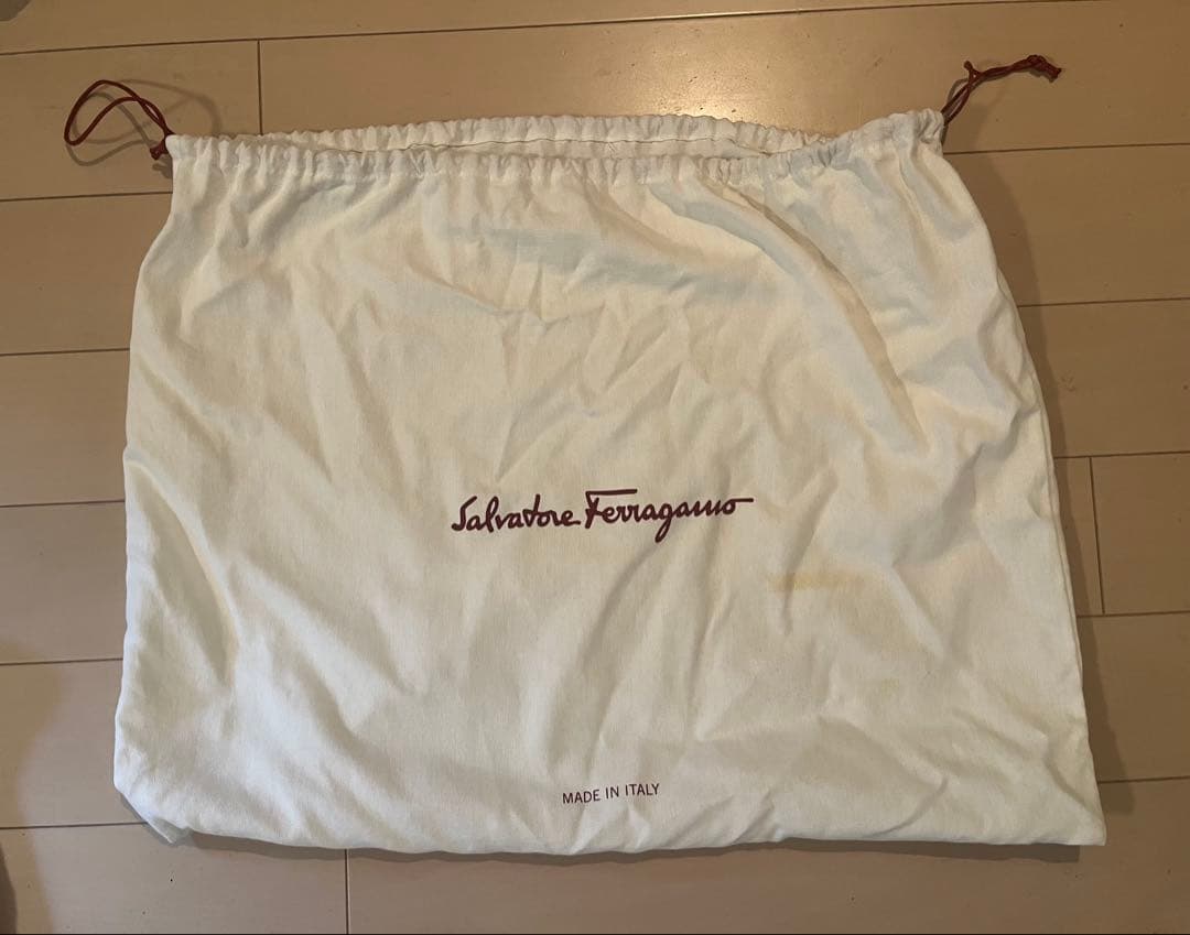 フェラガモ黒 ナイロン トートバッグ