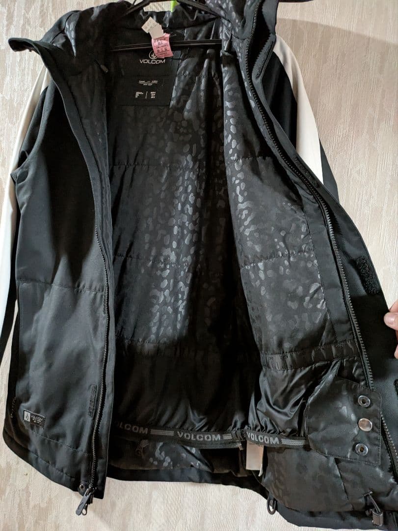 VOLCOM スノーボードジャケット S ブラック/ホワイト