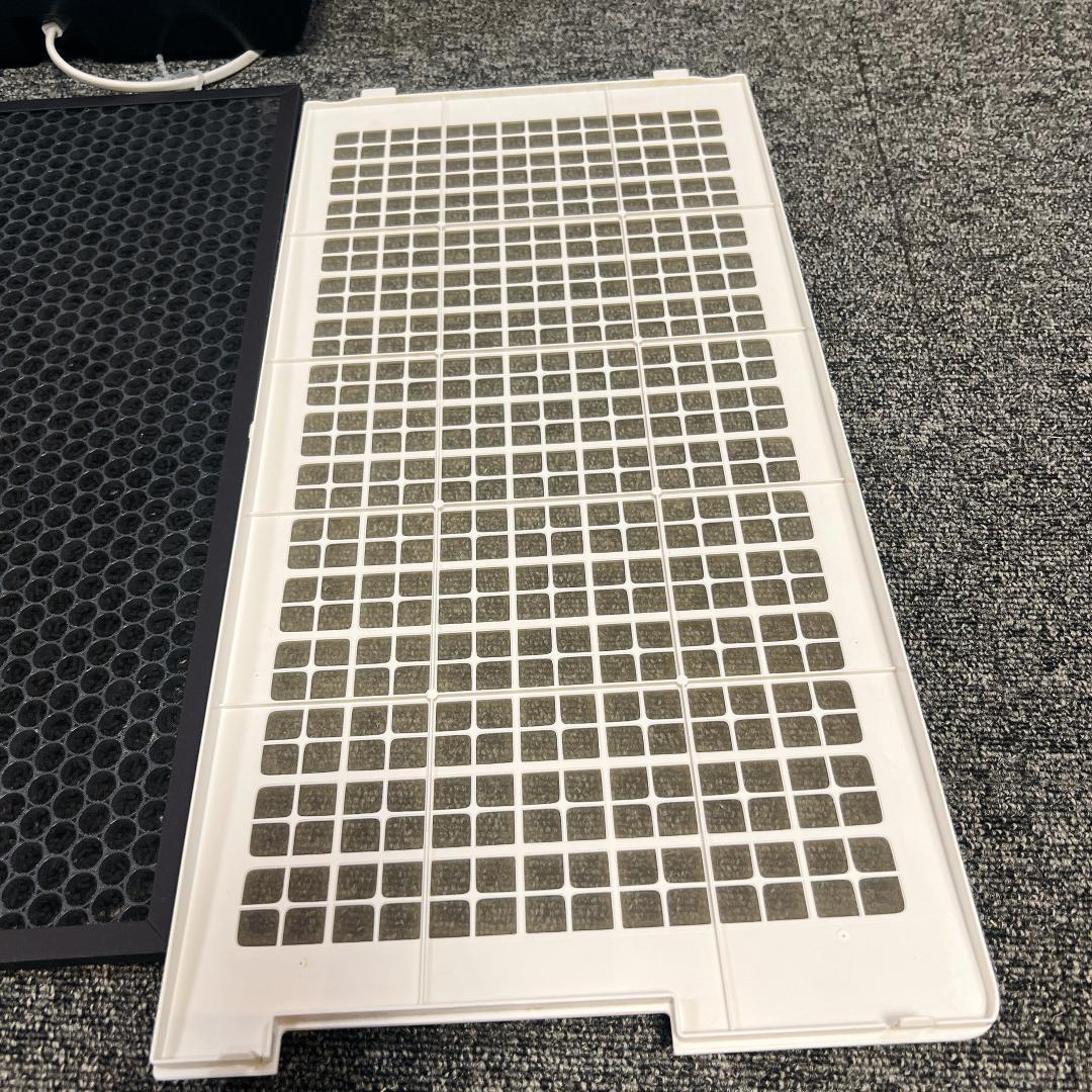 【美品】SHARP KC-HD70-W 除湿・加湿・空気清浄機　19年製