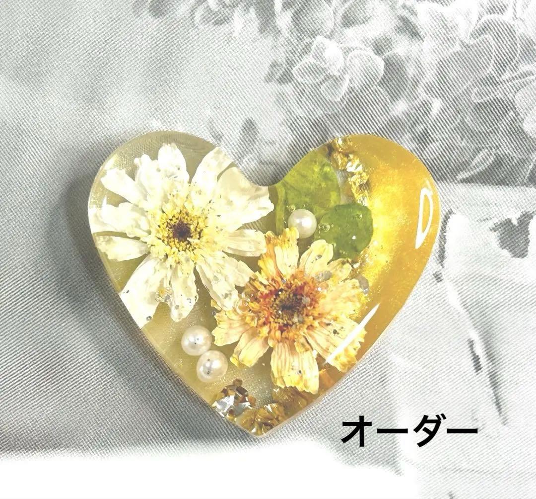 レジンヘアゴム・ポニーフック・ブローチ・ネックレス・ホルダーNo.851