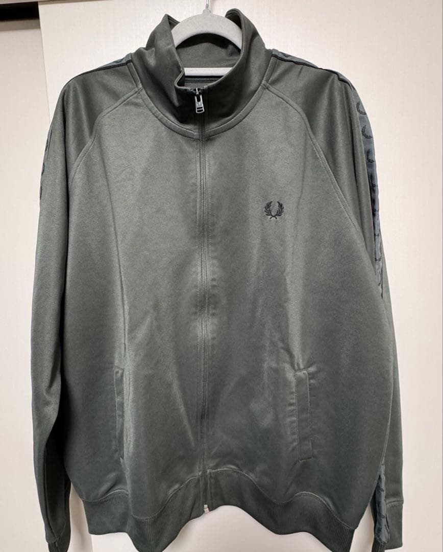 【大人気トラックジャケット】フレッドペリー FRED PERRY